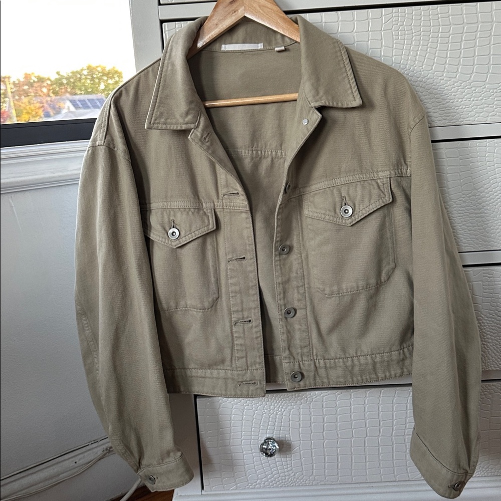 Uniqlo Khaki Green Cotton Garment